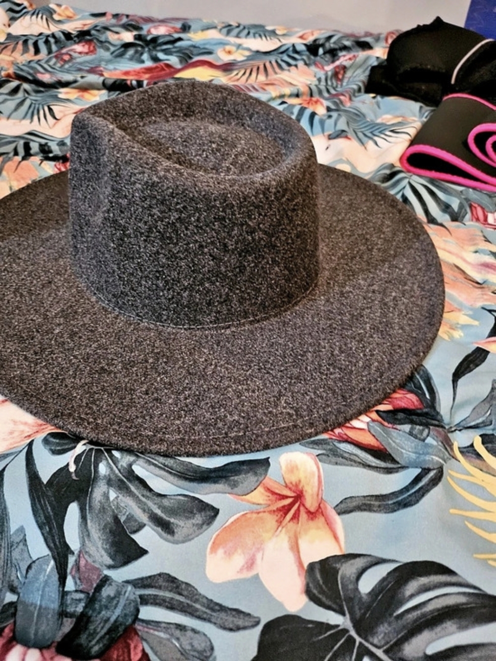 KATY Wide Brim Felt Hat in Brown